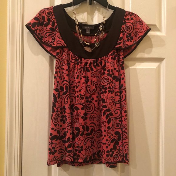 Ladies Top - Picture 1 of 1